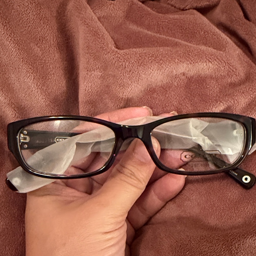 Chic Black Eyeglasses
